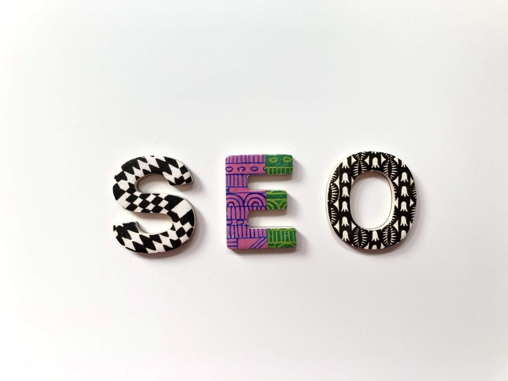 5 Tips Of Marketing Your Services Online Through SEO and Blogging SEO text wallpaper